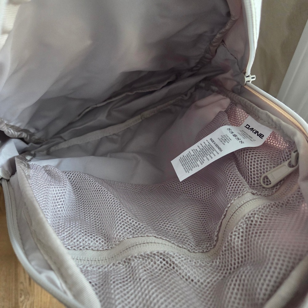 Dakine Essentials Pack Mini Backpack Silver Lining Recycled Material 7L - Picture 10 of 16